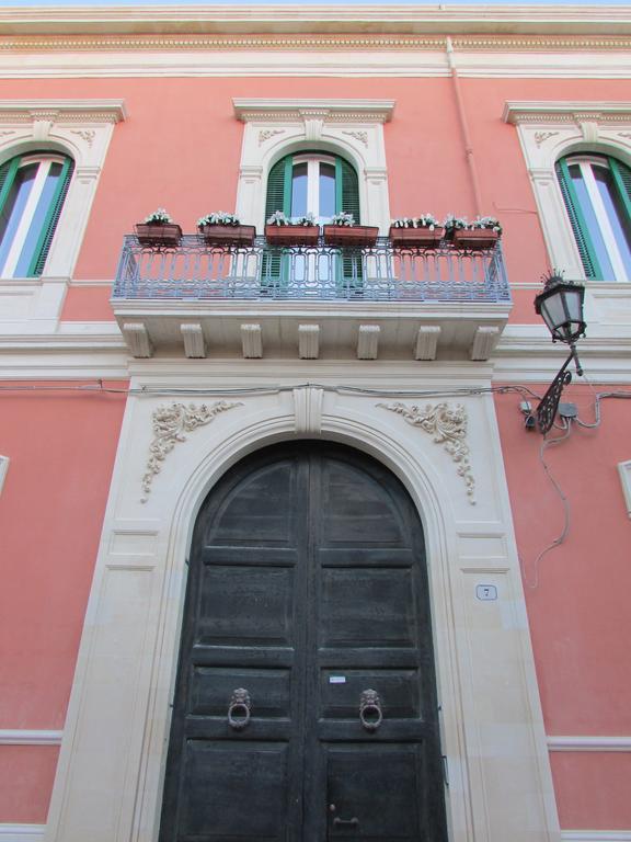 Palazzo De Giorgi B&B Lecce Zewnętrze zdjęcie